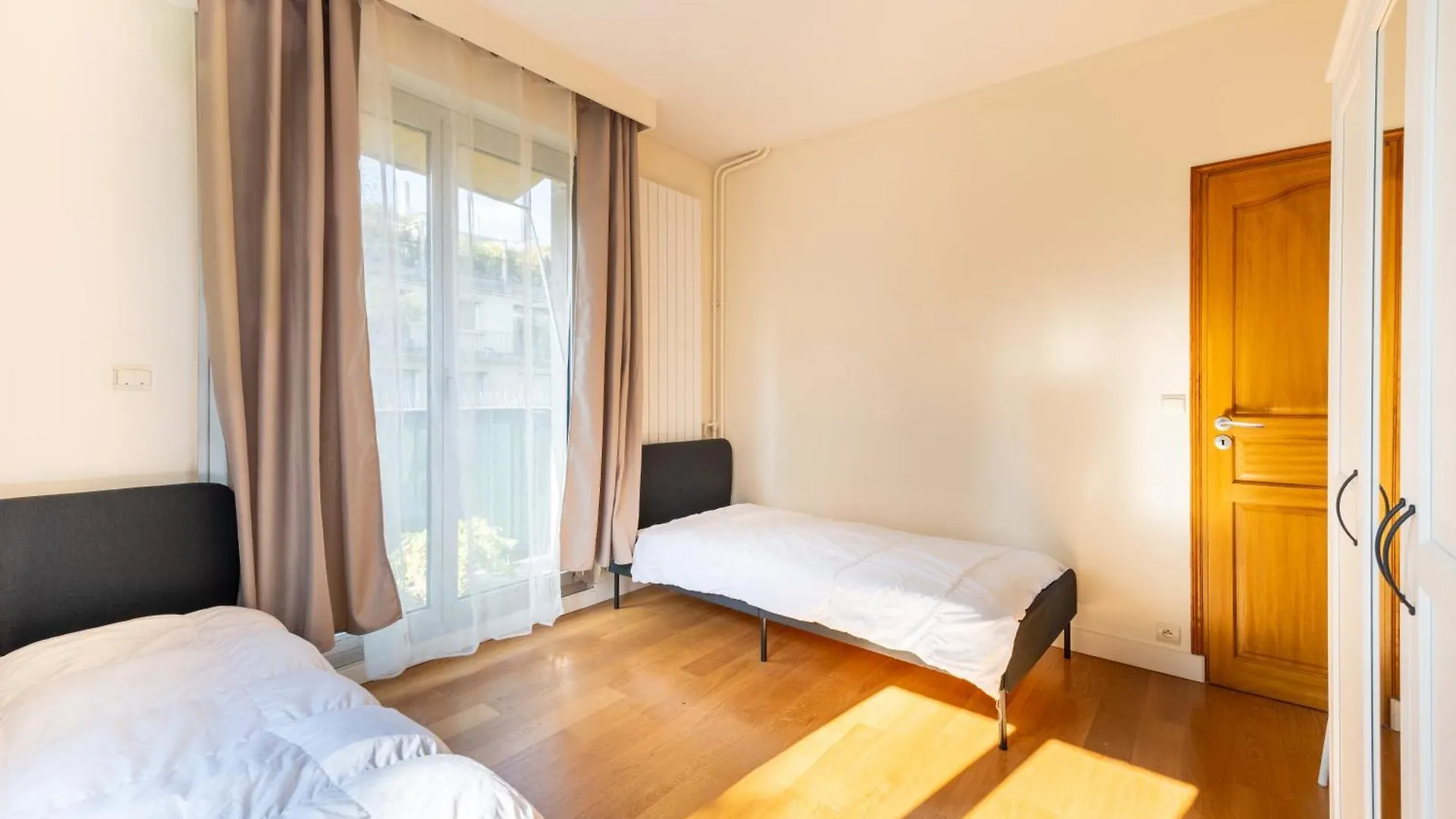 Spacious 3Bd Family Apartment Auteuil Paris